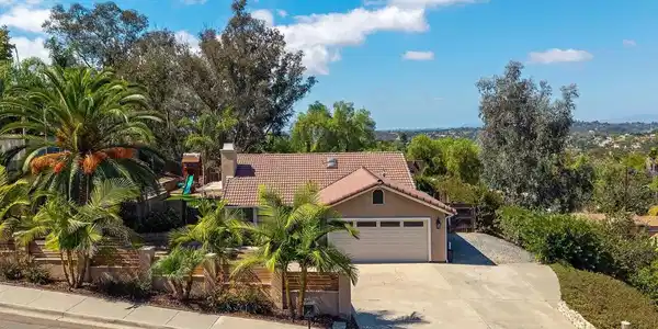 427 Ponte Ave