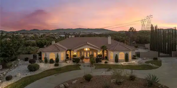 11385 Oak Ridge
