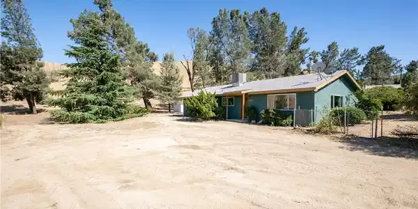 46404 Kings Canyon Road