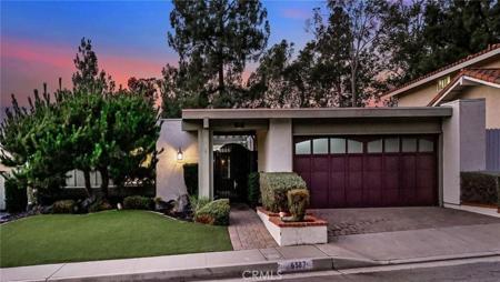 6587 E VIA ARBOLES