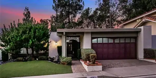6587 E VIA ARBOLES