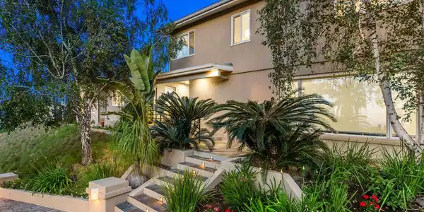 15946 Tobin Way