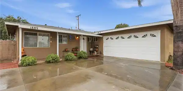 1889 San Simeon Street