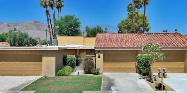 2 Granada Drive