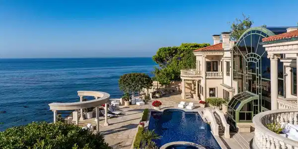 28824 Cliffside Drive