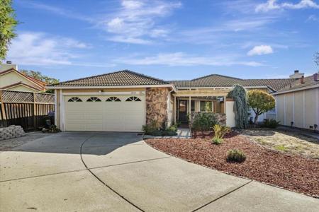 1054 Minoru Drive