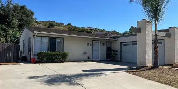 2863 Roseann Avenue