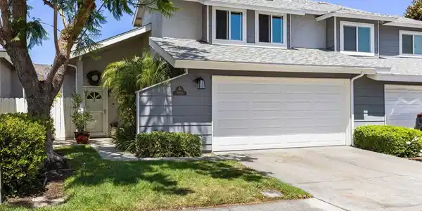 356 rolling hills Ln