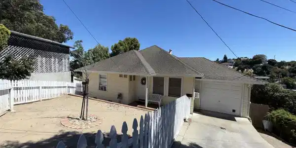 2344 Scenic Ave
