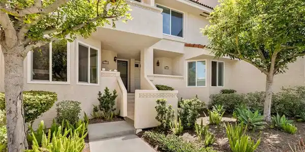 21754 Mirador