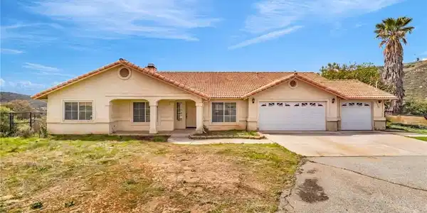 23164 Vista Ramona Road