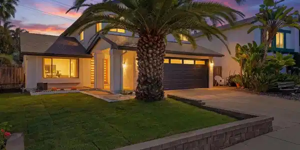 13879 Paseo Cardiel