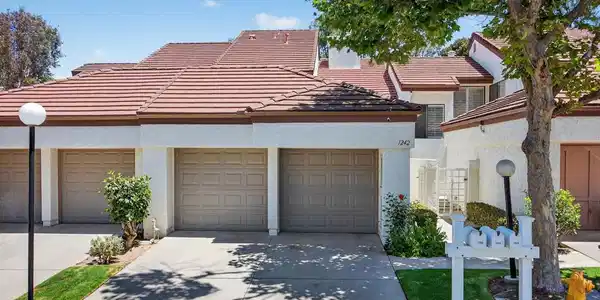 1242 Calle Bonita