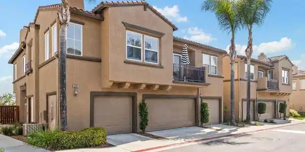 6363 Avenida De Las Vistas