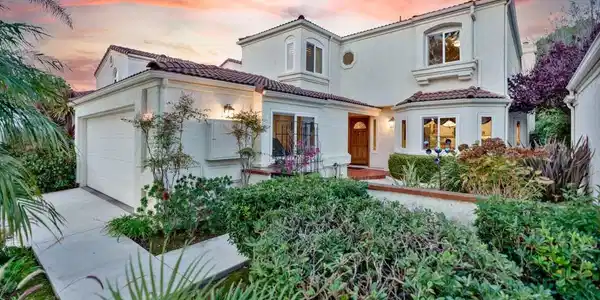 2112 Bermuda Dunes Place