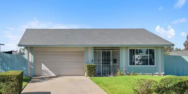 292 Lausanne Dr