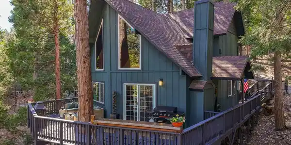 401 Grizzly Road