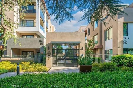332 W Green Street