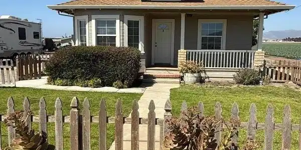 123 Hunter Lane