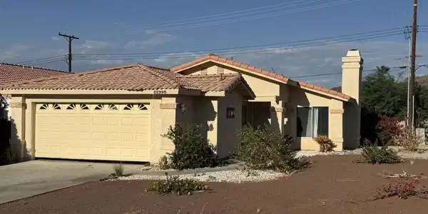 52990 Avenida Obregon