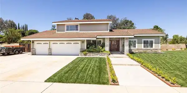 469 Grinnel Court