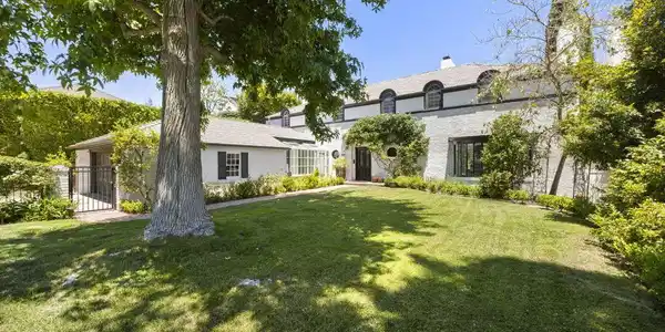 850 Birchwood Drive