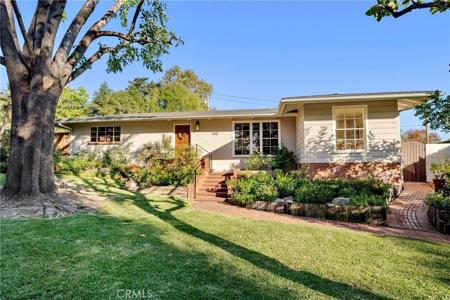 310 Toyon
