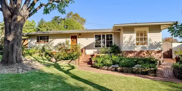 310 Toyon
