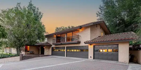 1327 S Hollencrest Drive