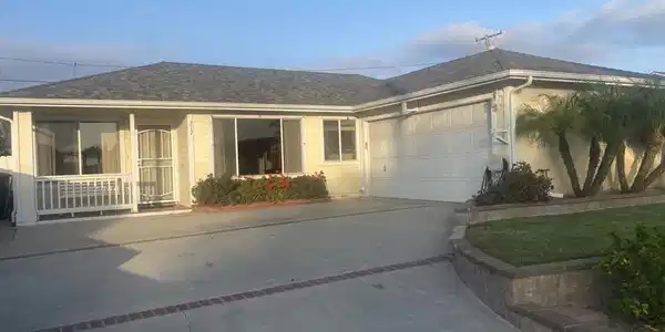 312 Rhodes Court
