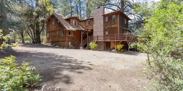 16101 Drive Edgewood