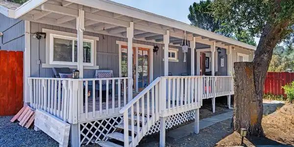 2584 Gladiola Drive