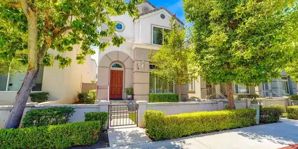114 Cityscape Gln