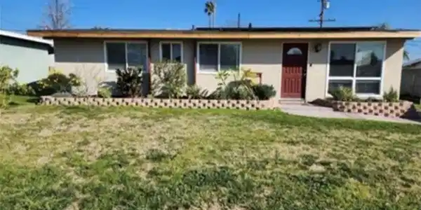 833 N Lilac