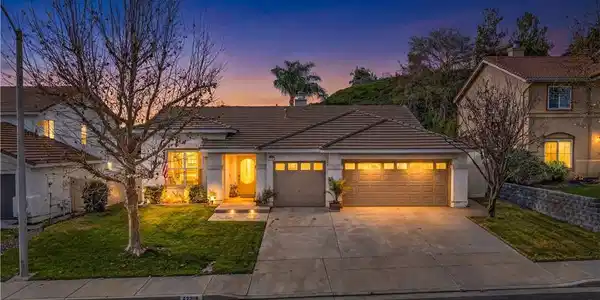43319 Via Angeles