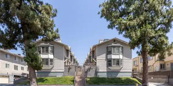 2349 Mira Vista Avenue