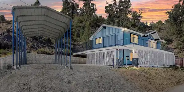 6830 Lakeview Drive