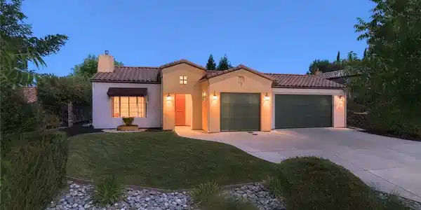 959 Vista Cerro Drive