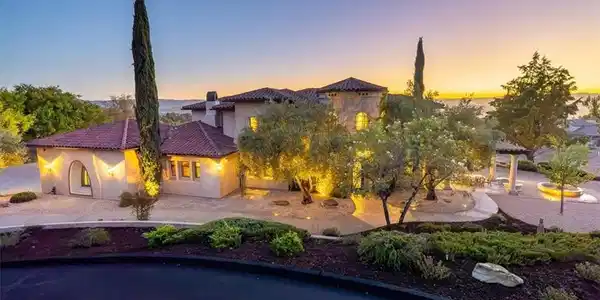 1690 Burnt Rock
