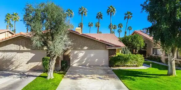 201 Camino Arroyo N