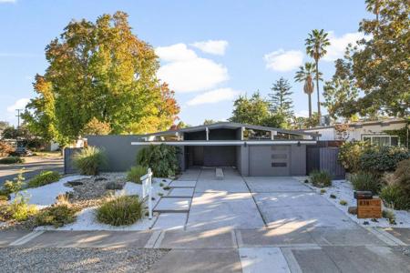 838 Devonshire Way
