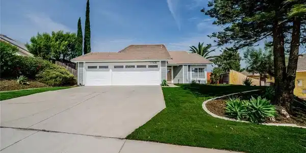11908 Yellow Iris Way