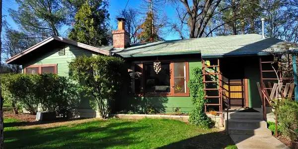 45695 Lauri Lane