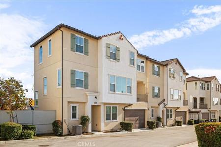 227 Promenade