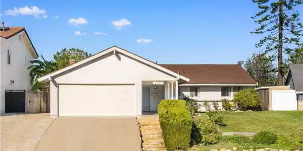 23837 Twin Pines Ln