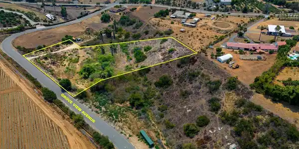456 Grove View Road