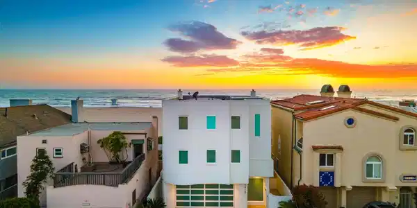 4015 Ocean Drive