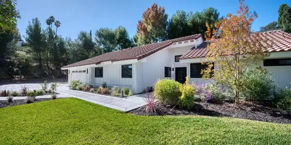 674 Lautrec Court
