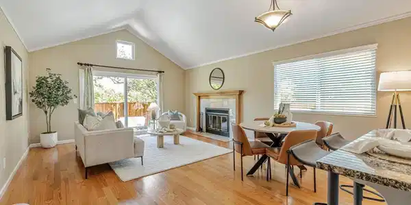 1806 Ridgeland Circle