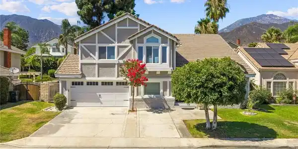 1427 Lookout Court